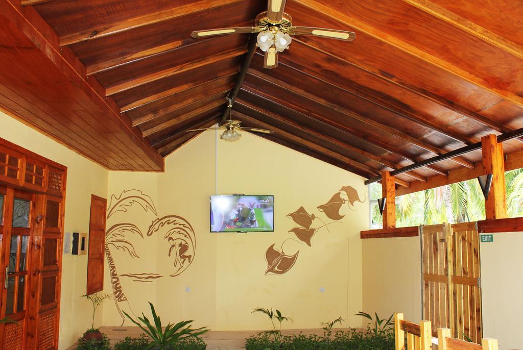 Kaafu Inn Guraidhoo Exteriör bild