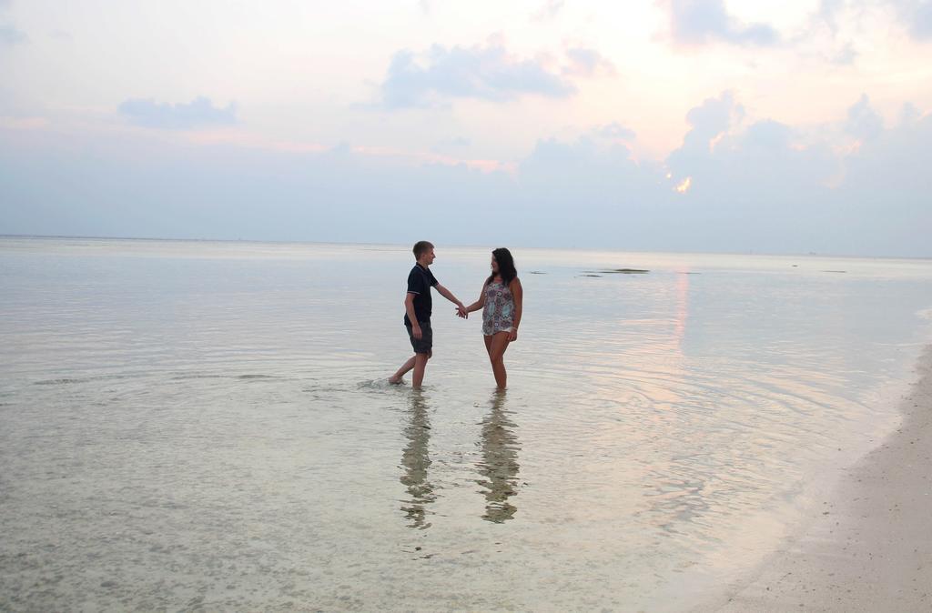 Kaafu Inn Guraidhoo Exteriör bild